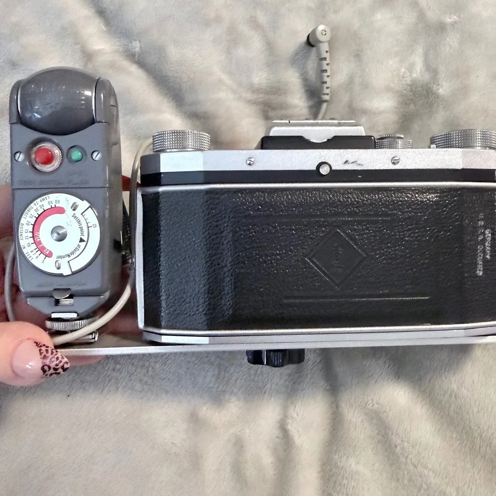 Vintage Praktica FX3 35mm Camera Zeiss Jena Tessar 50mm f/2.8 Honeywell Flash